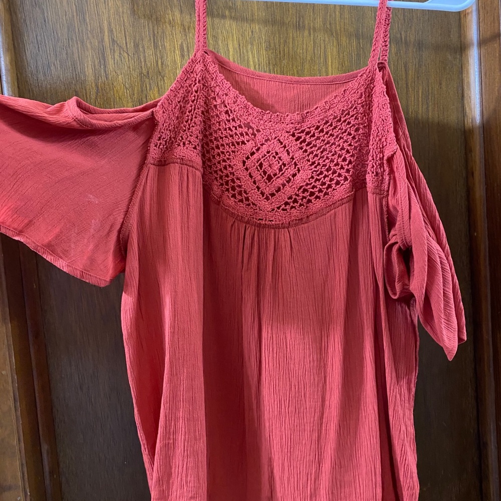 Two shirts - Picture 3 of 4